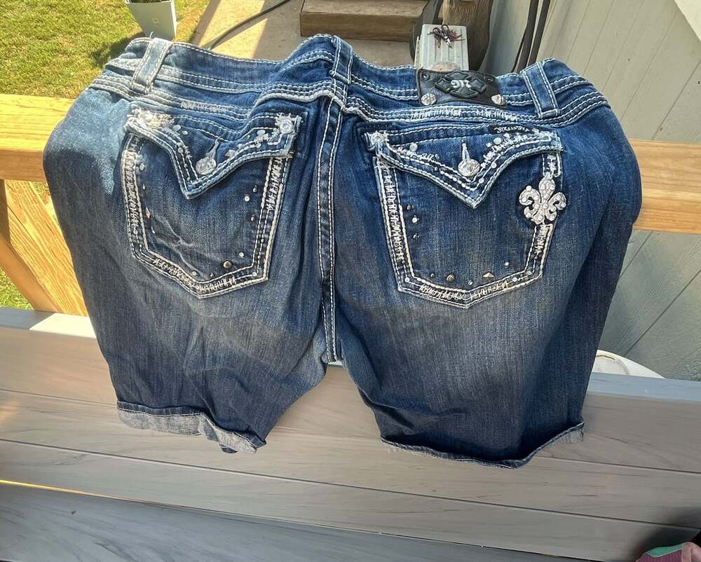 Miss Me Easy Bermuda Denim Shorts Size 32 Flap Pocket Rhinestone